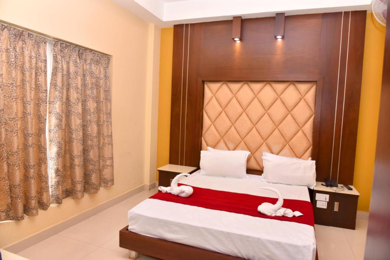 The Grand Park Hotel Chidambaram Exterior photo