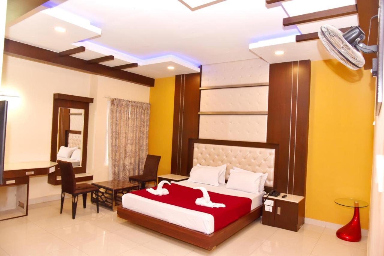 The Grand Park Hotel Chidambaram Exterior photo