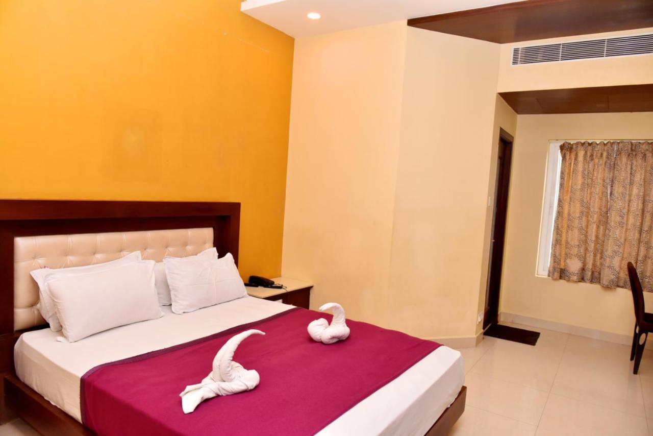 The Grand Park Hotel Chidambaram Exterior photo