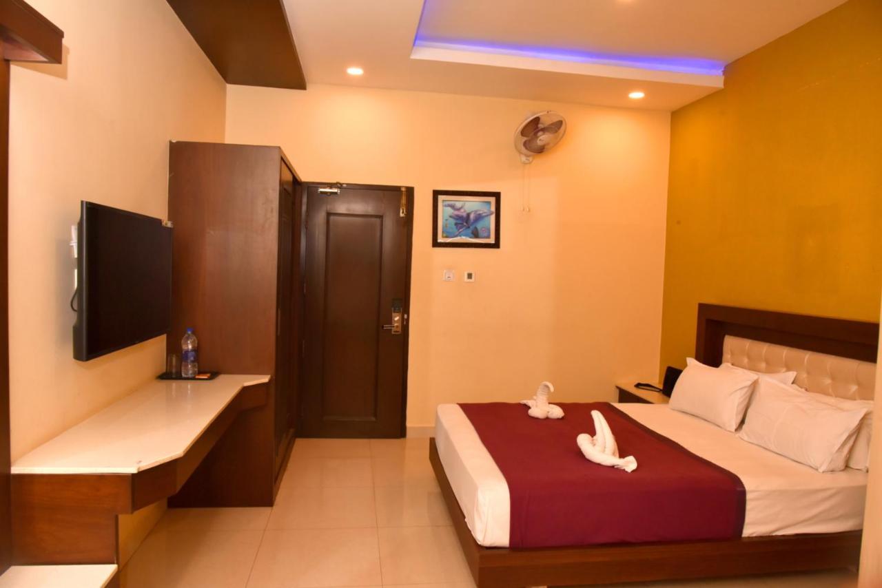 The Grand Park Hotel Chidambaram Exterior photo