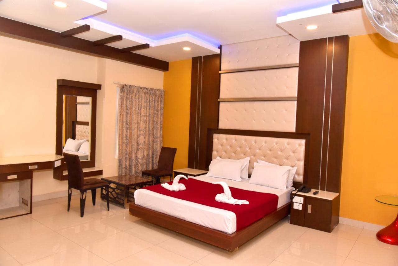 The Grand Park Hotel Chidambaram Exterior photo